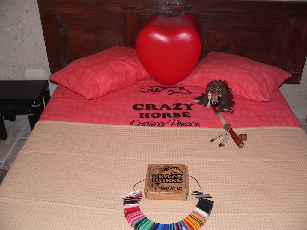 Crazy Horse Pension ウルギュップ エクステリア 写真