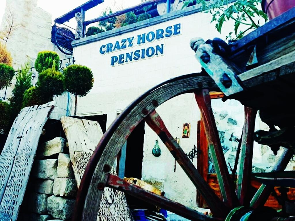 Crazy Horse Pension ウルギュップ エクステリア 写真