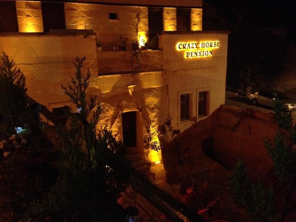 Crazy Horse Pension ウルギュップ エクステリア 写真
