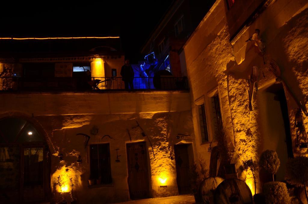 Crazy Horse Pension ウルギュップ エクステリア 写真