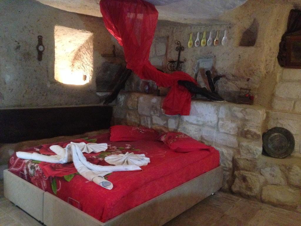 Crazy Horse Pension ウルギュップ エクステリア 写真