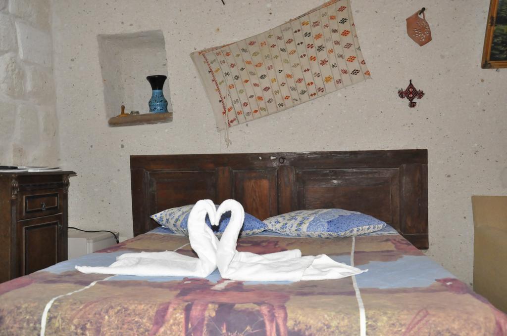 Crazy Horse Pension ウルギュップ エクステリア 写真
