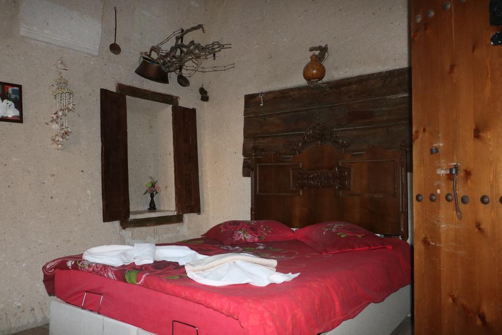 Crazy Horse Pension ウルギュップ エクステリア 写真